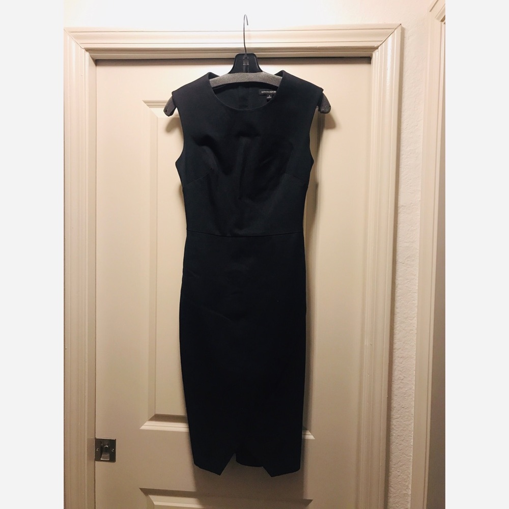 Banana Republic beautiful form fitting LBD